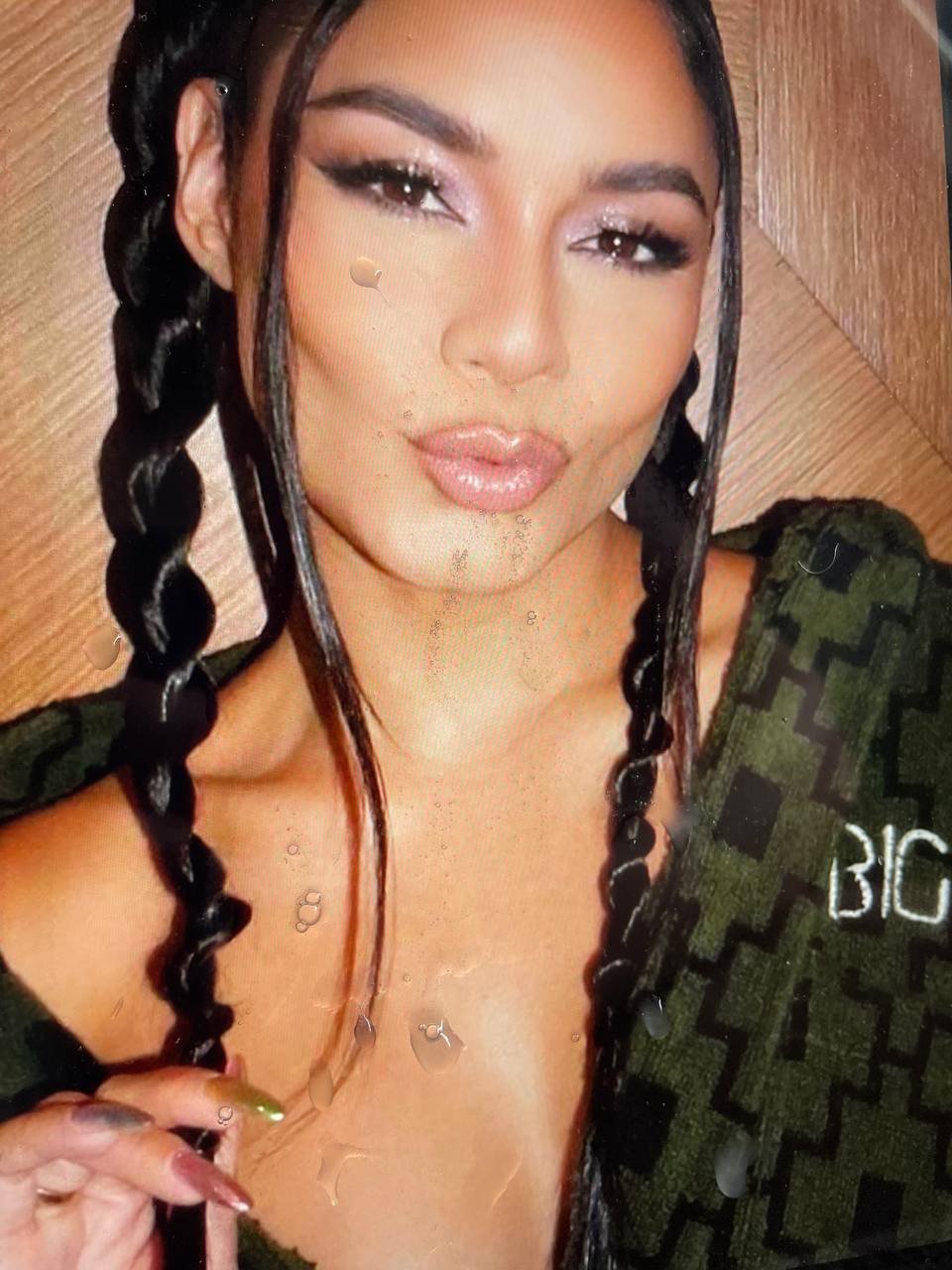Vanessa Hudgens cumtribute #2 - Mega tribute #4FvFWTXX