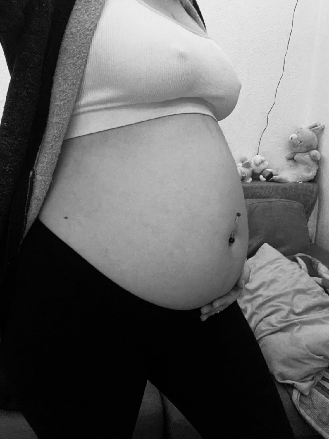 Random Pregnant Hoes #lIqyo8I1